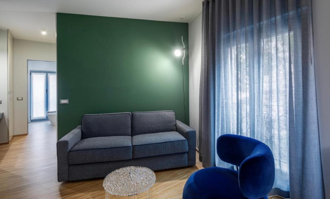 30Cavour Luxury Suites ปาเวีย ภายนอก รูปภาพ