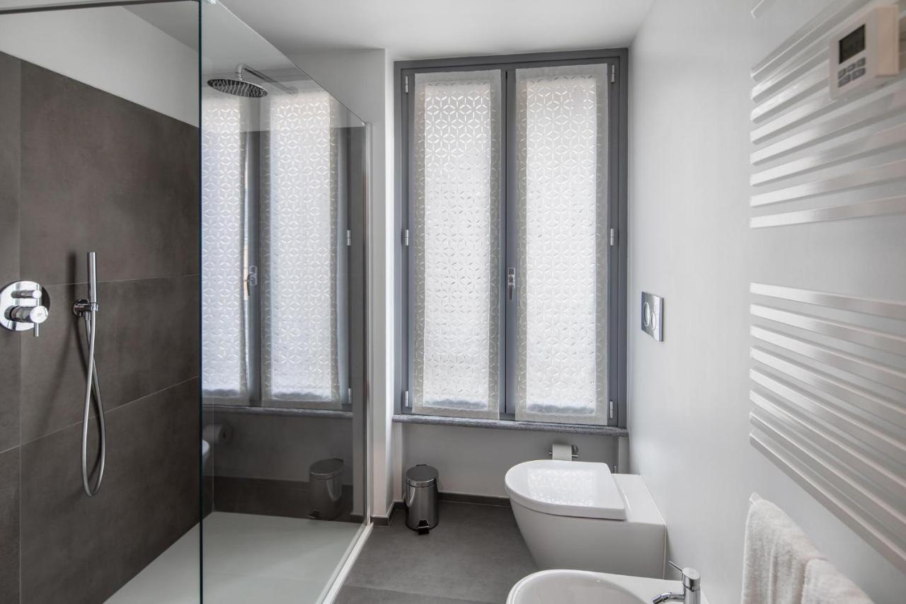 30Cavour Luxury Suites ปาเวีย ภายนอก รูปภาพ